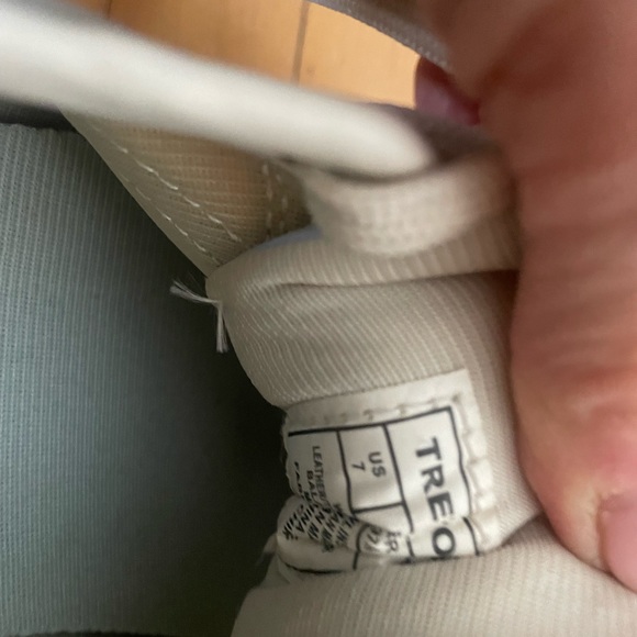 Tretorn Rawlins women’s retro sneaker size 7 - Picture 3 of 3